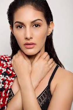 Photo of Amyra dastur