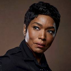 Photo of Angela Bassett