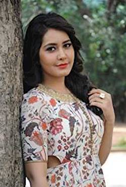 Raashi Khanna Wiki Biography Date of Birth Age Wife Family