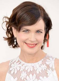 Photo of Elizabeth McGovern