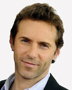 Photo of Alessandro Nivola