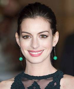 Photo of Anne Hathaway