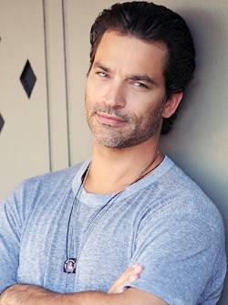 Photo of Johnathon Schaech