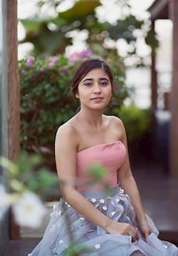 Photo of Shweta Tripathi