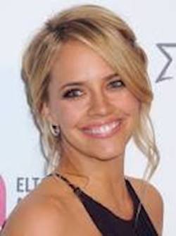 Photo of Jessica Barth