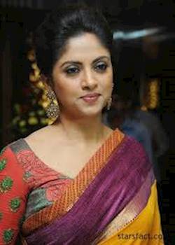 Photo of Nadhiya