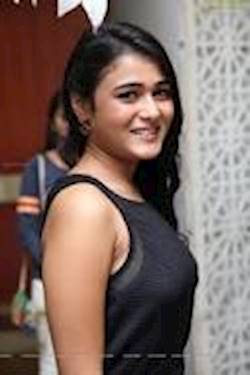 Photo of Shalini Pandey