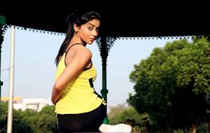 Sriya Saran in track suite high quality HD photos.